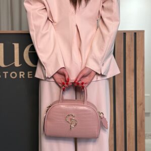 c5d5f536 9479 4884 8d80 5f0b62b46254